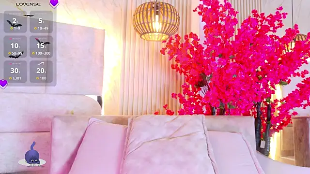 KimVelezz online show from July 2, 2026, 7:09 pm
