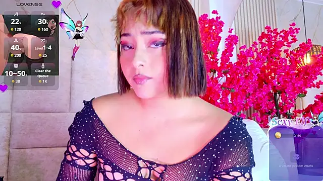 KimVelezz online show from June 23, 2026, 7:12 pm