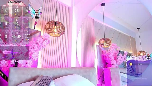 Snapshot of KimVelezz chatting on February 12, 2026, 7:13 pm KimVelezz online show from February 12, 2026, 7:13 pm