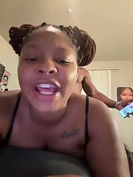 exotic  couple online show from June 14, 2026, 2:24 am