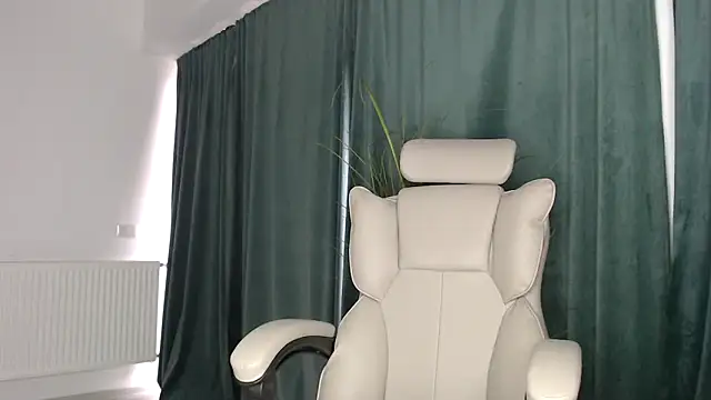 Snapshot of ElizabethAC chatting on April 3, 2026, 2:56 pm ElizabethAC online show from April 3, 2026, 2:56 pm