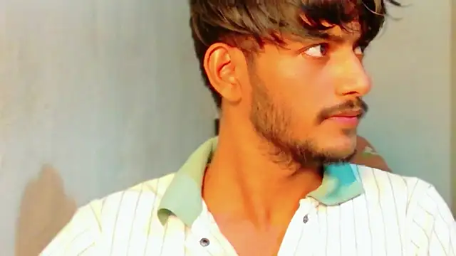 kingkartik7 online show from May 13, 2026, 4:25 pm