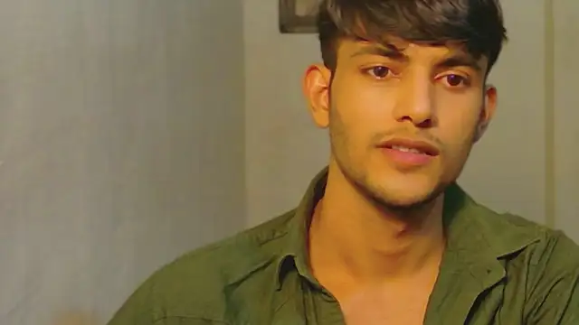 kingkartik7 online show from December 15, 2025, 3:18 pm