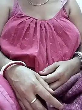 miss-Riy online show from December 3, 2025, 5:23 pm