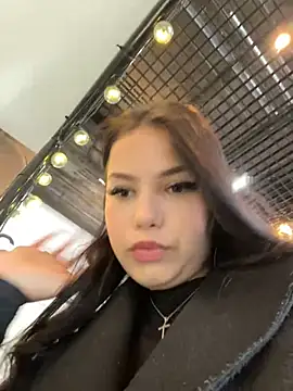 Snapshot of Chloe__Moon chatting on March 16, 2025, 1:17 pm Chloe Moon online show from March 16, 2025, 1:17 pm