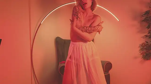 Snapshot of alita_angelo chatting on December 7, 2024, 6:05 am alita angelo online show from December 7, 2024, 6:05 am