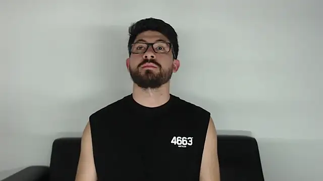 Snapshot of Galit_g chatting on November 3, 2025, 10:57 pm Galit g online show from November 3, 2025, 10:57 pm