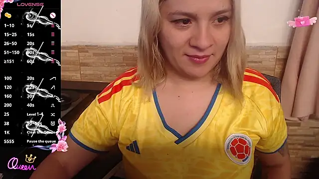 Snapshot of athenea_russo4 chatting on June 23, 2026, 7:12 pm athenea russo4 online show from June 23, 2026, 7:12 pm