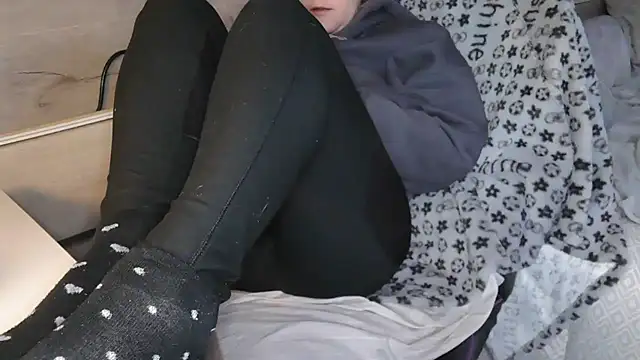 LaRa forU online show from November 22, 2025, 11:31 am