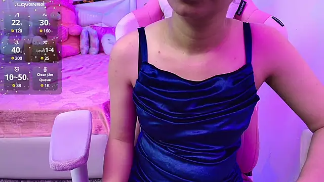 Snapshot of YourKusu chatting on February 14, 2025, 4:15 am YourKusu online show from February 14, 2025, 4:15 am
