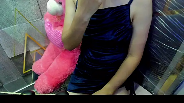 Snapshot of YourKusu chatting on September 14, 2025, 1:17 am YourKusu online show from September 14, 2025, 1:17 am