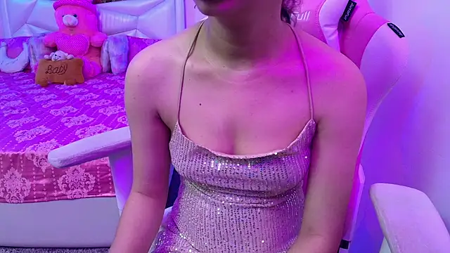 Snapshot of YourKusu chatting on February 25, 2025, 1:20 am YourKusu online show from February 25, 2025, 1:20 am