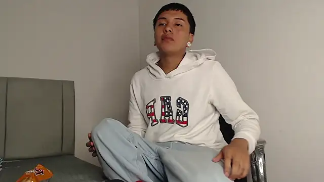 Snapshot of alex-lover chatting on February 27, 2026, 2:56 am alex-lover online show from February 27, 2026, 2:56 am