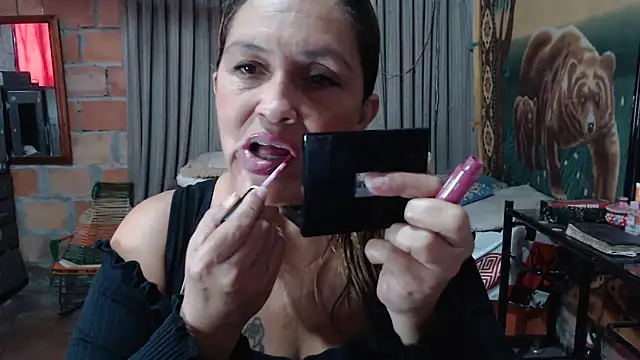 mom son dirty online show from March 29, 2026, 1:46 pm