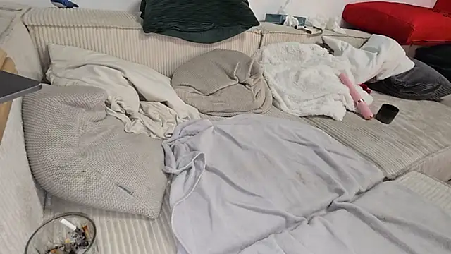 chubbybear88 online show from December 21, 2025, 5:53 am