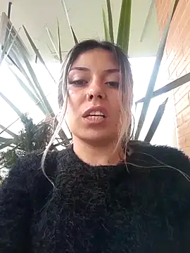Snapshot of Sweel_Leyva18 chatting on March 6, 2025, 9:09 pm Sweel Leyva18 online show from March 6, 2025, 9:09 pm