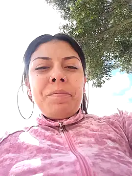 Snapshot of Sweel_Leyva18 chatting on September 15, 2025, 6:19 pm Sweel Leyva18 online show from September 15, 2025, 6:19 pm