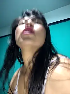 Snapshot of Giviper1 chatting on February 15, 2026, 3:40 am Giviper1 online show from February 15, 2026, 3:40 am