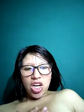 Giviper1 online show from December 23, 2024, 7:38 am