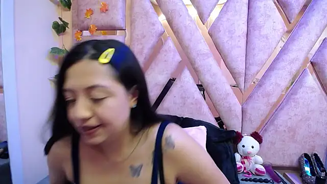 Snapshot of slut_anal_ chatting on February 11, 2026, 8:31 pm slut anal online show from February 11, 2026, 8:31 pm