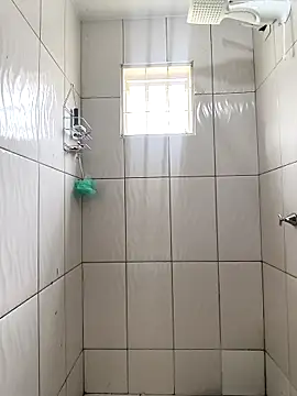 Scarlett-Leh online show from April 4, 2026, 4:02 pm