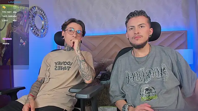 Snapshot of _hairybeard_ chatting on February 1, 2026, 2:32 am hairybeard online show from February 1, 2026, 2:32 am