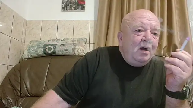 fullballs6 online show from October 17, 2025, 2:37 am