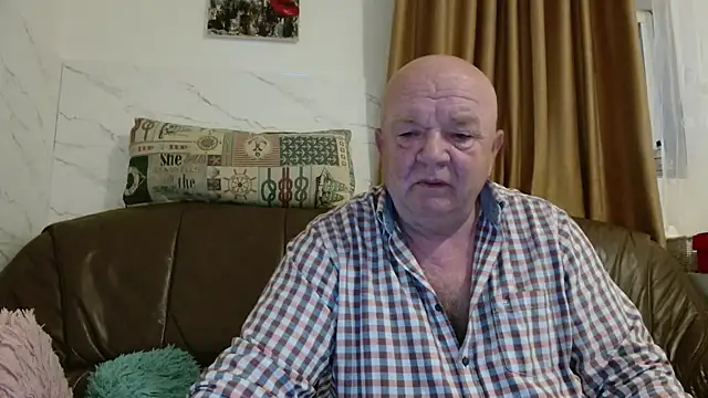 fullballs6 online show from March 27, 2026, 3:37 am