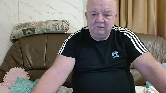 fullballs6 online show from February 17, 2026, 2:53 am