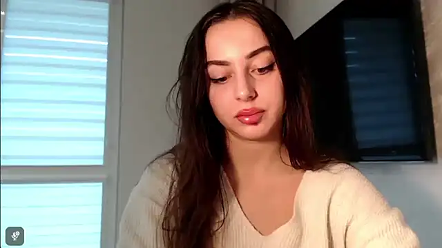 courtneyPerfect online show from November 12, 2025, 7:56 am