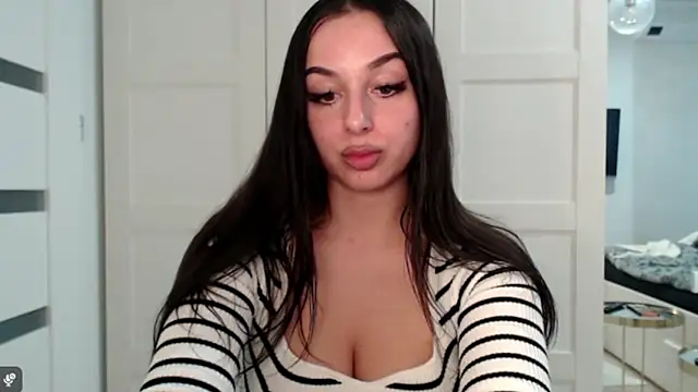 courtneyPerfect online show from March 5, 2026, 3:08 pm