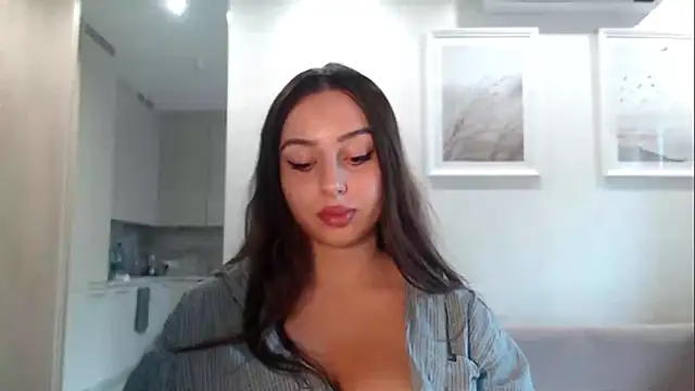 Snapshot of courtneyPerfect chatting on September 23, 2025, 1:51 pm courtneyPerfect online show from September 23, 2025, 1:51 pm