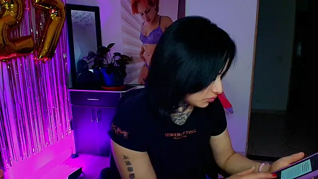 Snapshot of TinnaDawsom chatting on September 10, 2025, 3:27 am TinnaDawsom online show from September 10, 2025, 3:27 am