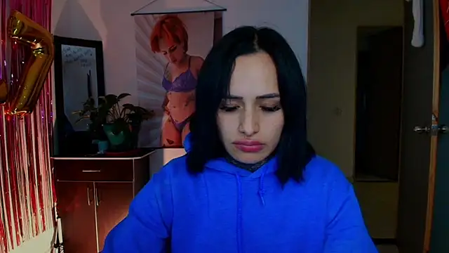 Snapshot of TinnaDawsom chatting on October 4, 2025, 12:56 am TinnaDawsom online show from October 4, 2025, 12:56 am