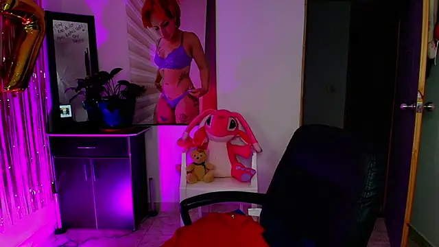 Snapshot of TinnaDawsom chatting on September 15, 2025, 11:05 pm TinnaDawsom online show from September 15, 2025, 11:05 pm