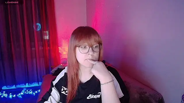 Snapshot of Rudy_02 chatting on January 7, 2026, 2:38 am Rudy 02 online show from January 7, 2026, 2:38 am