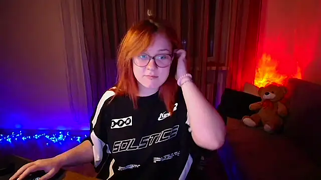 Snapshot of Rudy_02 chatting on December 22, 2025, 6:52 pm Rudy 02 online show from December 22, 2025, 6:52 pm