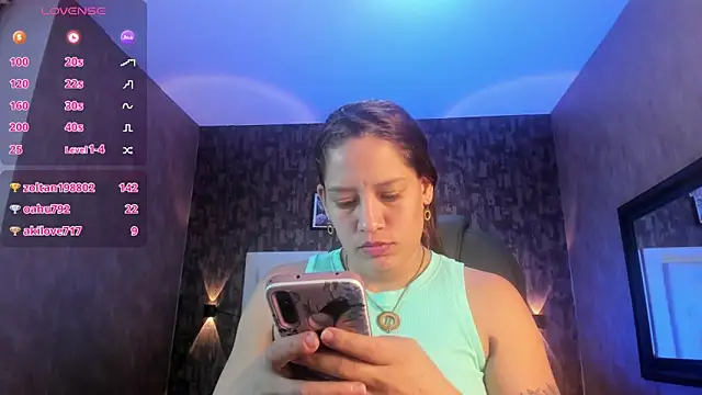 Snapshot of samantha__karolstone chatting on January 30, 2025, 3:33 am samantha karolstone online show from January 30, 2025, 3:33 am