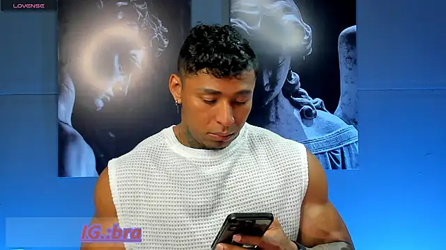 Snapshot of bradley_smith chatting on April 19, 2026, 7:38 pm bradley smith online show from April 19, 2026, 7:38 pm