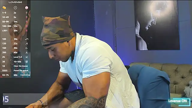 Snapshot of bradley_smith chatting on April 29, 2026, 5:00 am bradley smith online show from April 29, 2026, 5:00 am