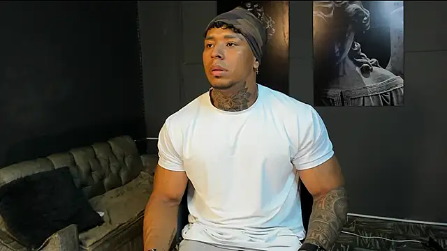 Snapshot of bradley_smith chatting on May 26, 2026, 6:17 pm bradley smith online show from May 26, 2026, 6:17 pm