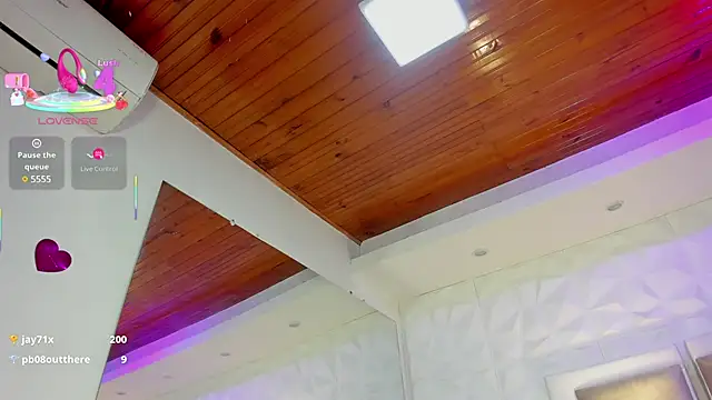 Snapshot of Any_Petitte chatting on March 19, 2025, 6:34 pm Any Petitte online show from March 19, 2025, 6:34 pm