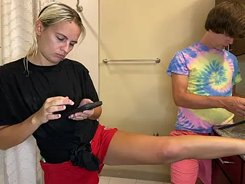 girlfriendmissy online show from September 21, 2025, 12:05 am