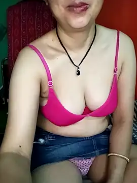 Snapshot of SAXYTannuja chatting on February 26, 2025, 10:49 am SAXYTannuja online show from February 26, 2025, 10:49 am