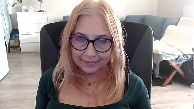 Snapshot of sofia_xkiss chatting on February 11, 2025, 2:46 pm sofia xkiss online show from February 11, 2025, 2:46 pm