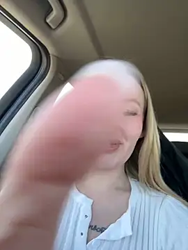 Snapshot of justmila chatting on March 7, 2026, 11:27 am justmila online show from March 7, 2026, 11:27 am