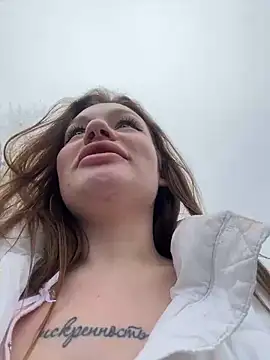 justmila online show from January 26, 2025, 7:10 am