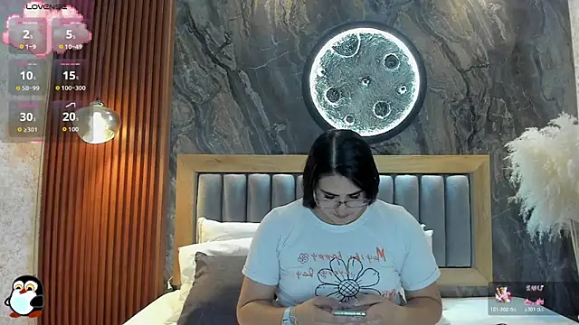 BellaPeers  online show from March 12, 2026, 12:09 pm