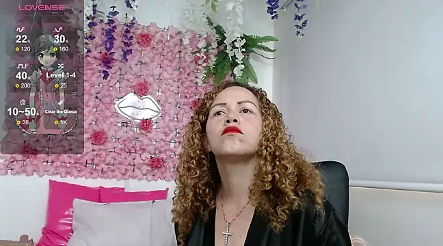 Snapshot of BLONDE_SEXYHOT chatting on February 20, 2025, 6:03 pm BLONDE SEXYHOT online show from February 20, 2025, 6:03 pm