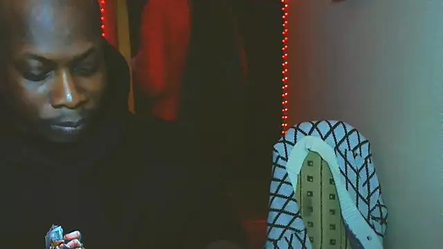 Snapshot of miss_merciless_ chatting on February 21, 2025, 7:43 pm miss merciless online show from February 21, 2025, 7:43 pm